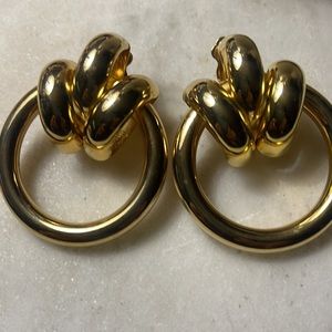 Edwin Pearl Vintage Clip On Earrings